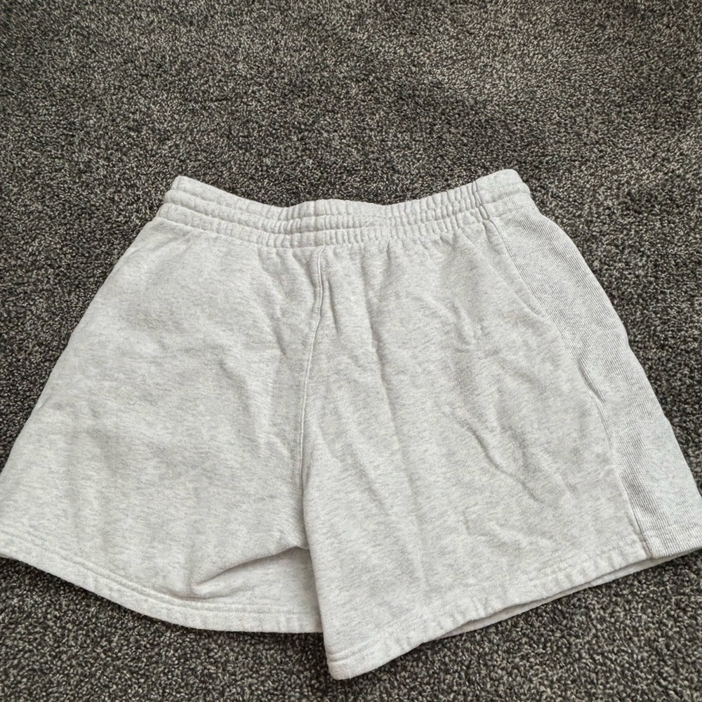 Aritzia Cozy fleece boyfriend short - Picture 5 of 5